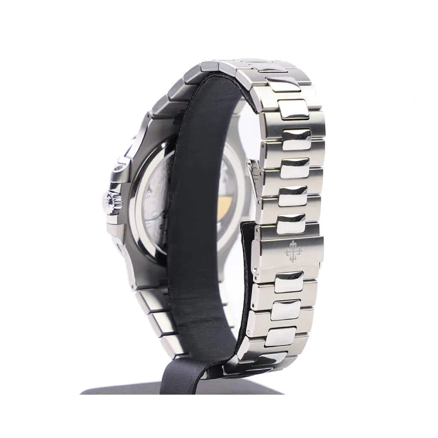 Patek Philippe Nautilus 40MM 5712/1A-001 Moon Phase